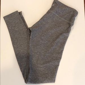 Lululemon wunder under pant size 6